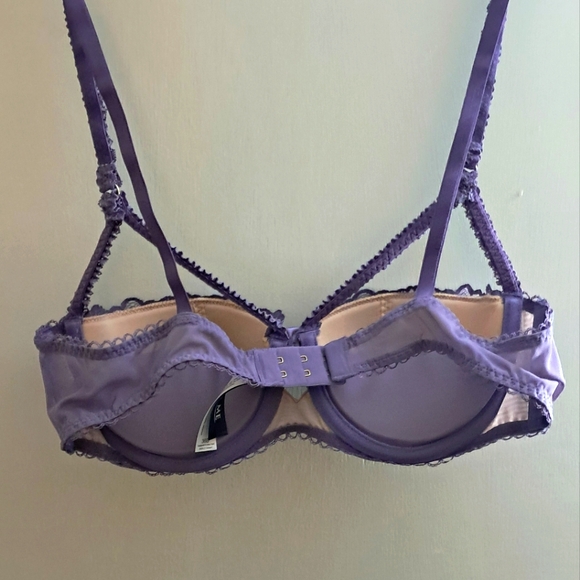 Lace Underwire Bra in Purple - Picture 7 of 8